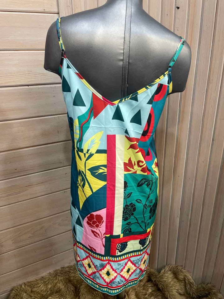 M - Unbranded Dress