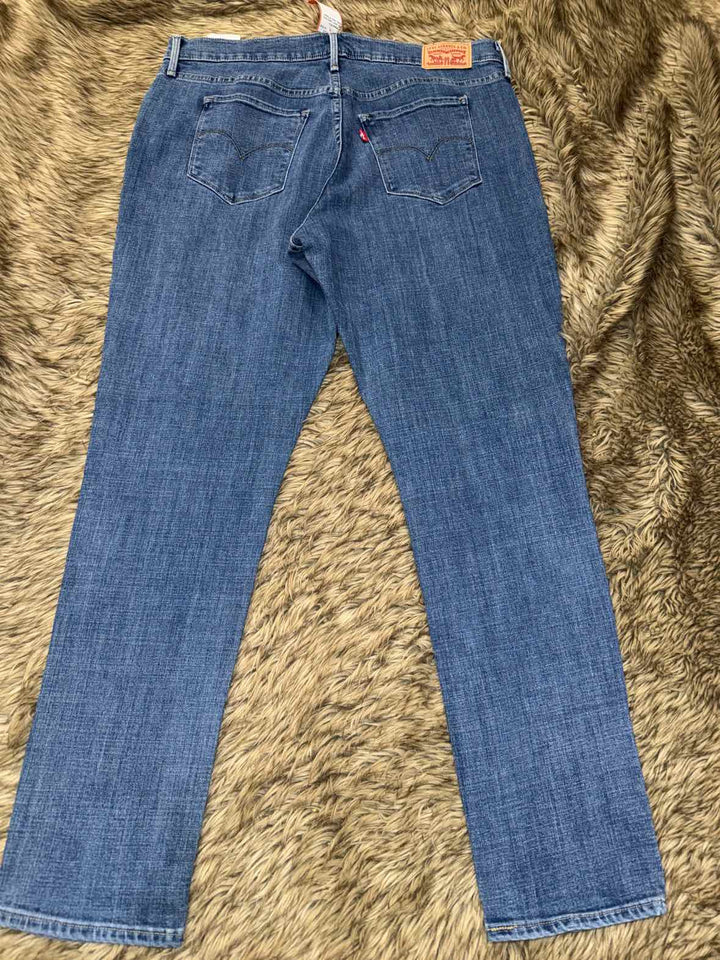 16W - Levi Strauss & Co. Jeans