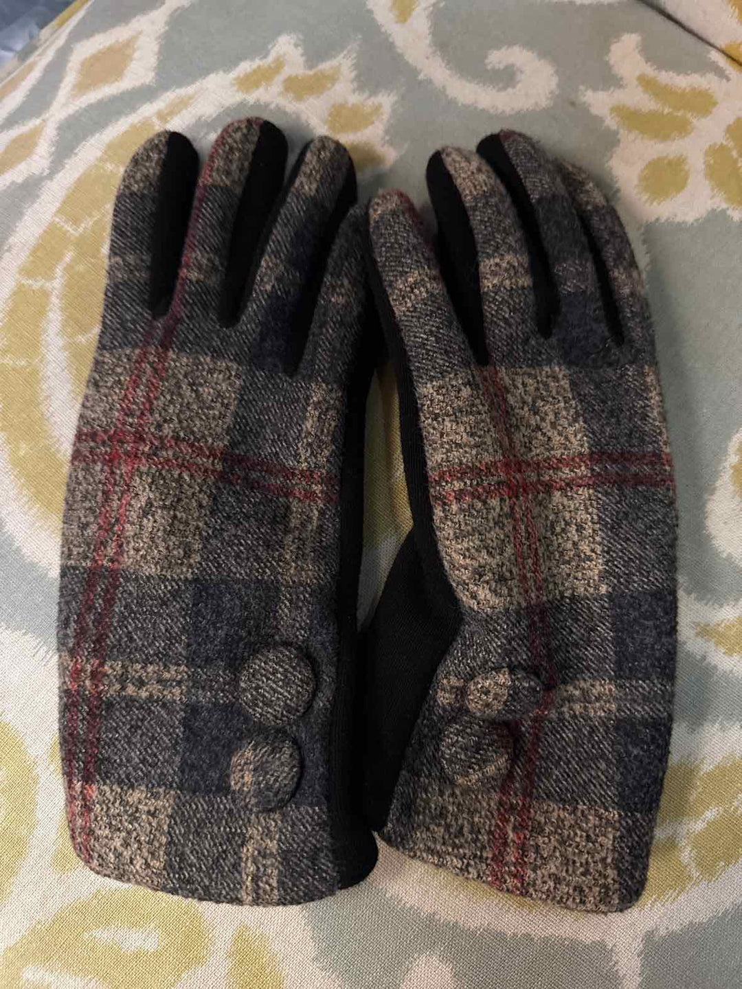 Accessories - Unbranded Gloves