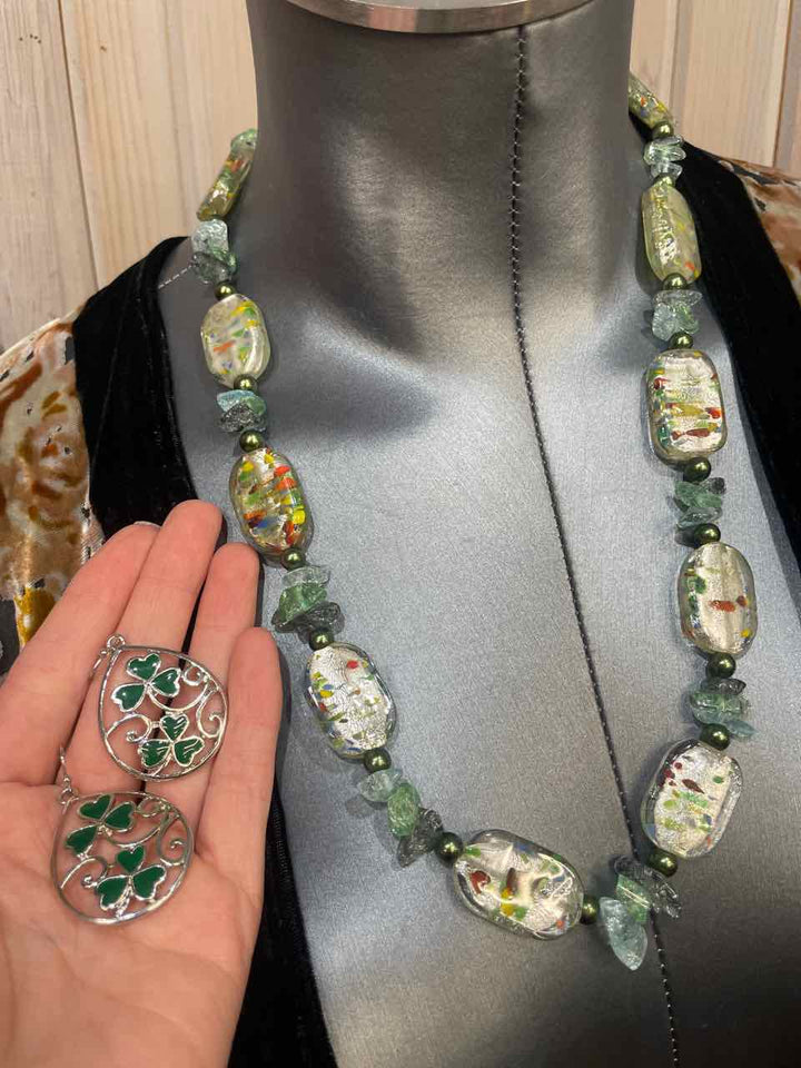 Jewelry - Necklace and Earring Set