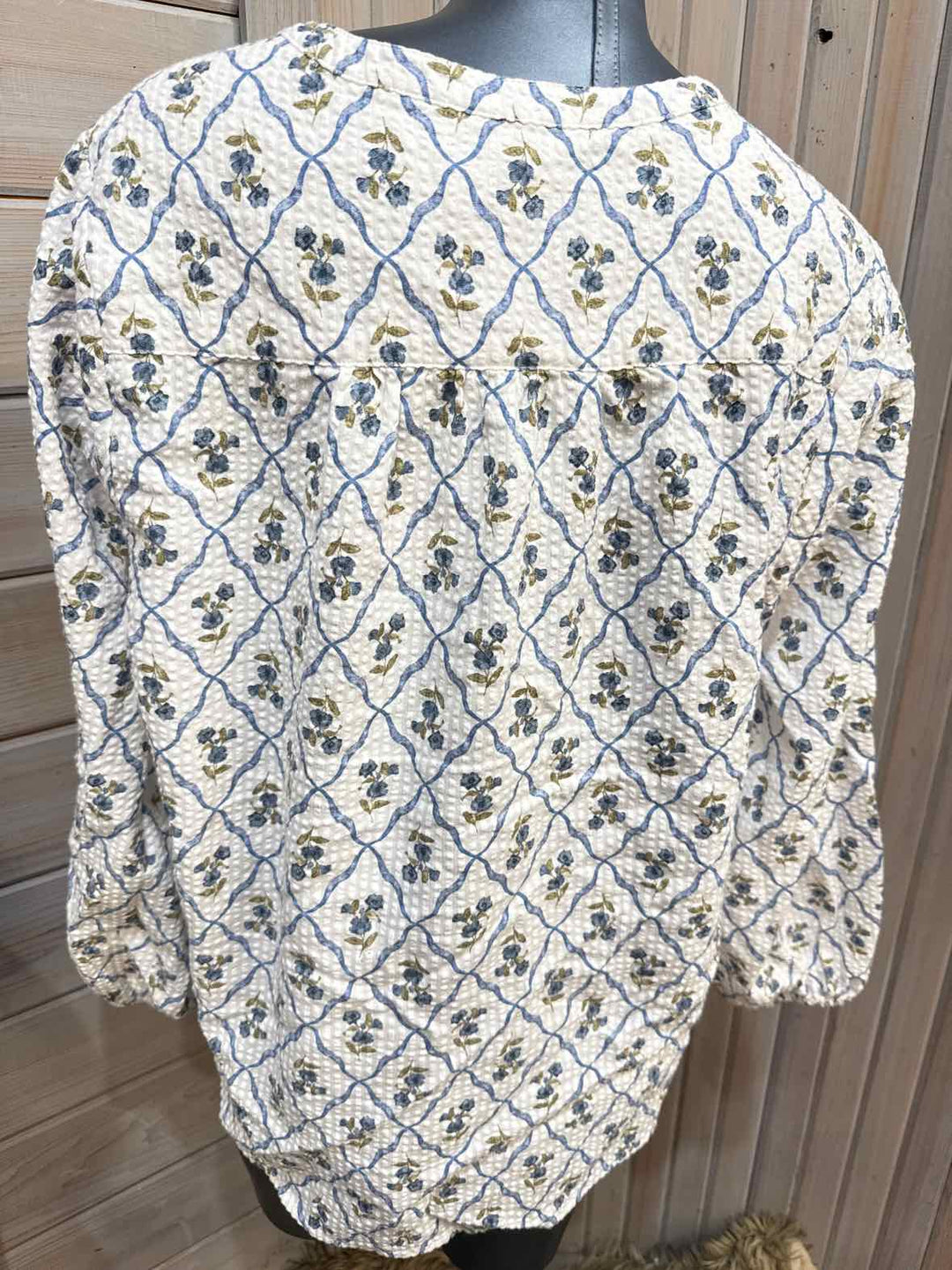 L - Lucky Brand Button Down