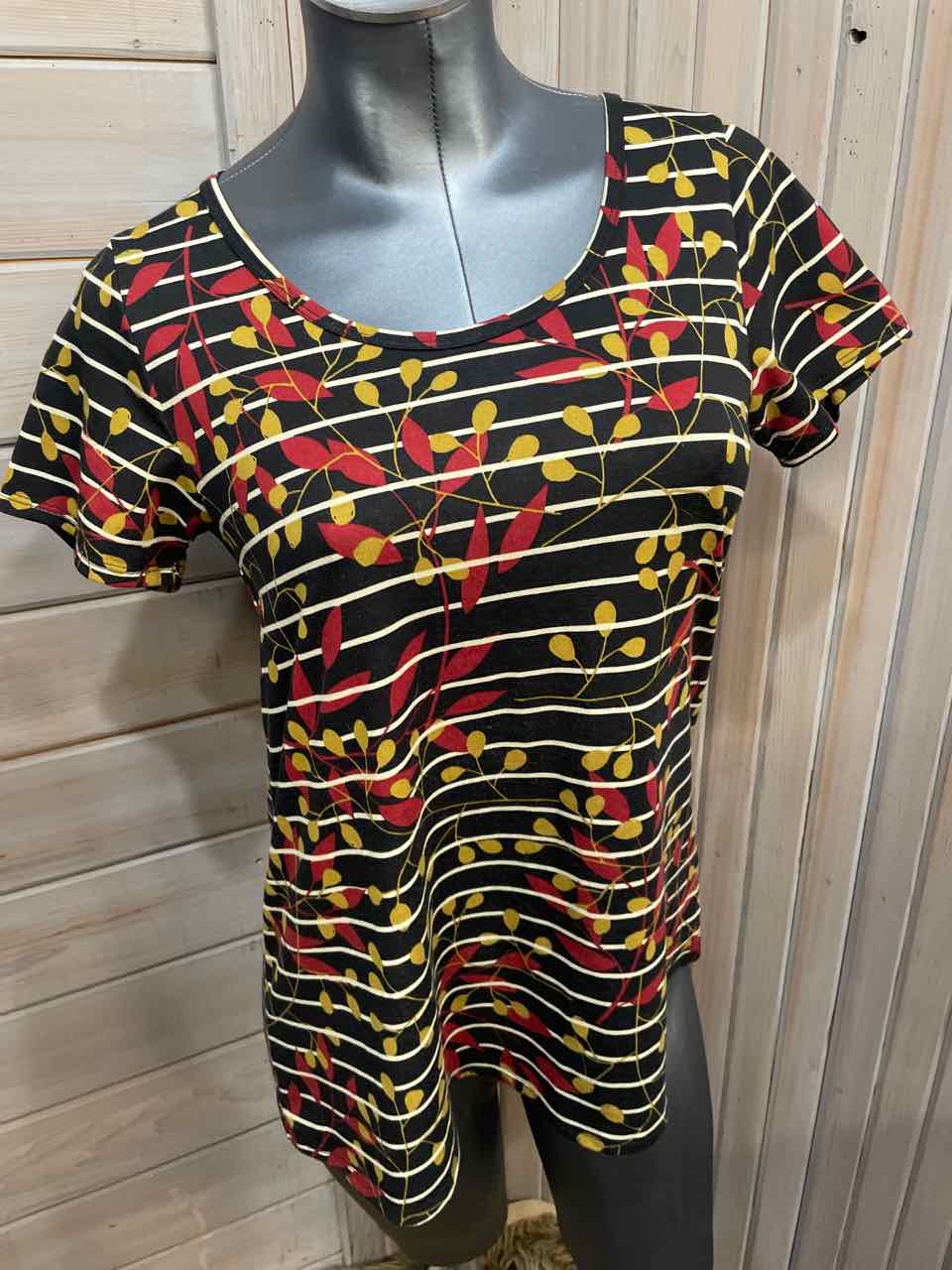 XS - LuLaRoe Classic Tee