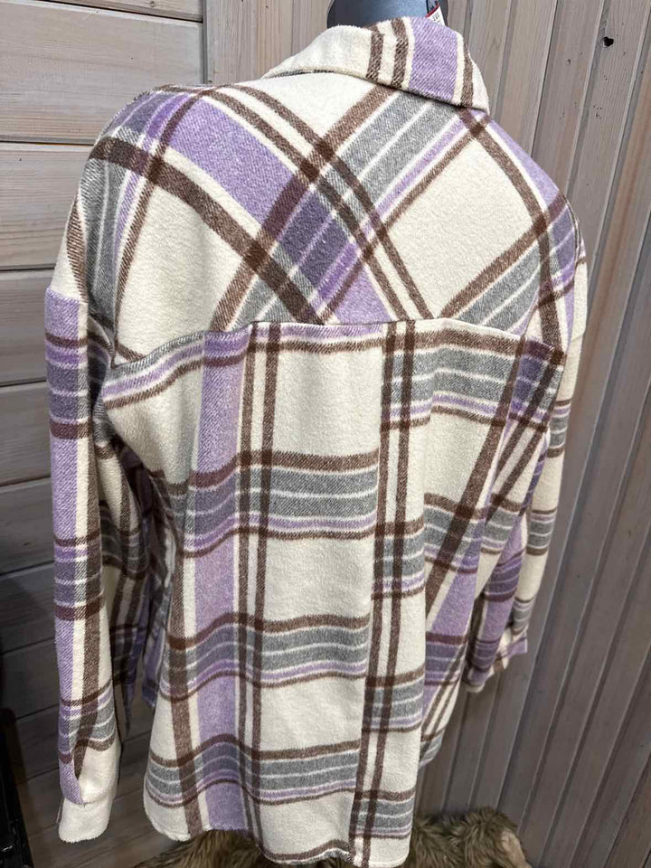 M - HYFVE Shacket