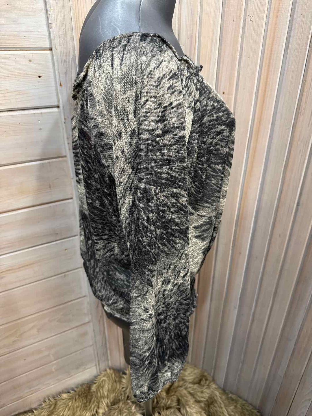 XL - JohnPaulRichard Long Sleeve