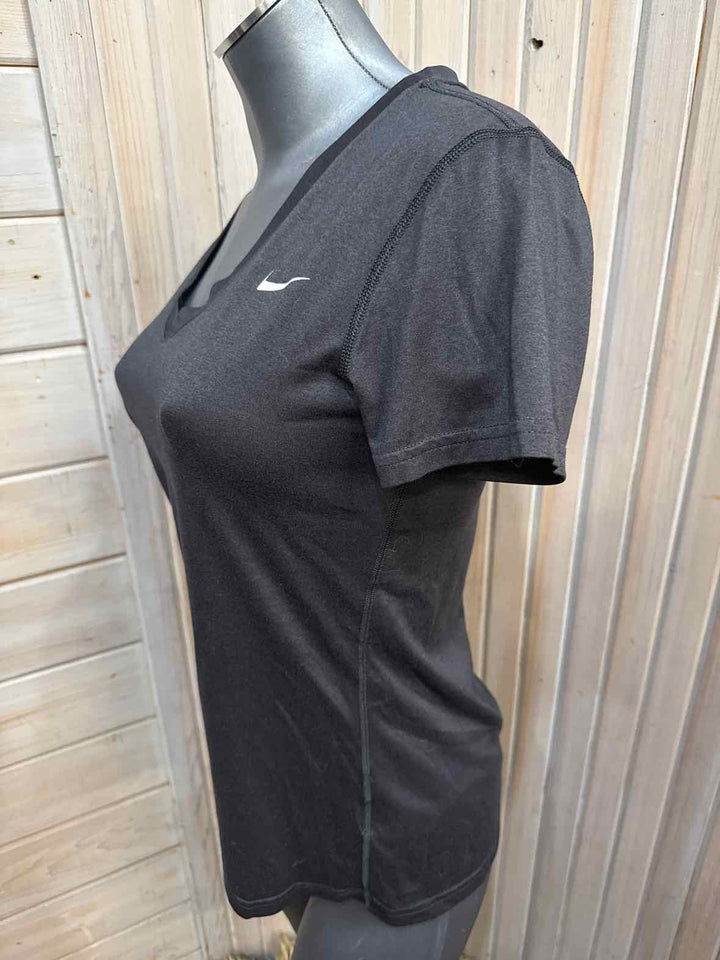 S - Nike T-Shirt