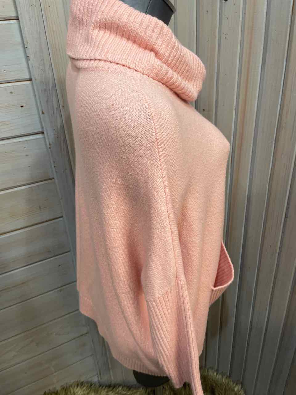 S - Loft Turtleneck