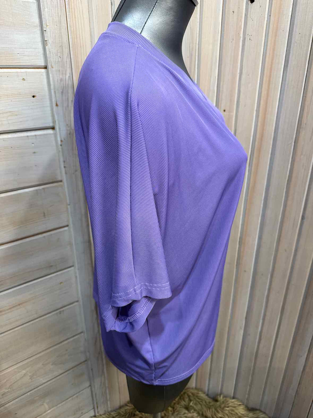 M - Unbranded Bat Sleeve Top