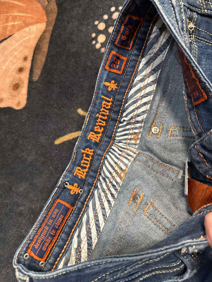 29 - Rock Revival Jeans