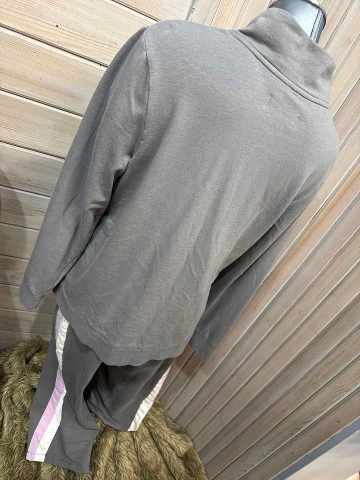 L - lug Outfit