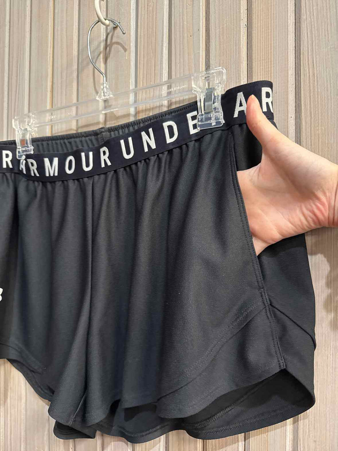 XL - Under Armour Shorts