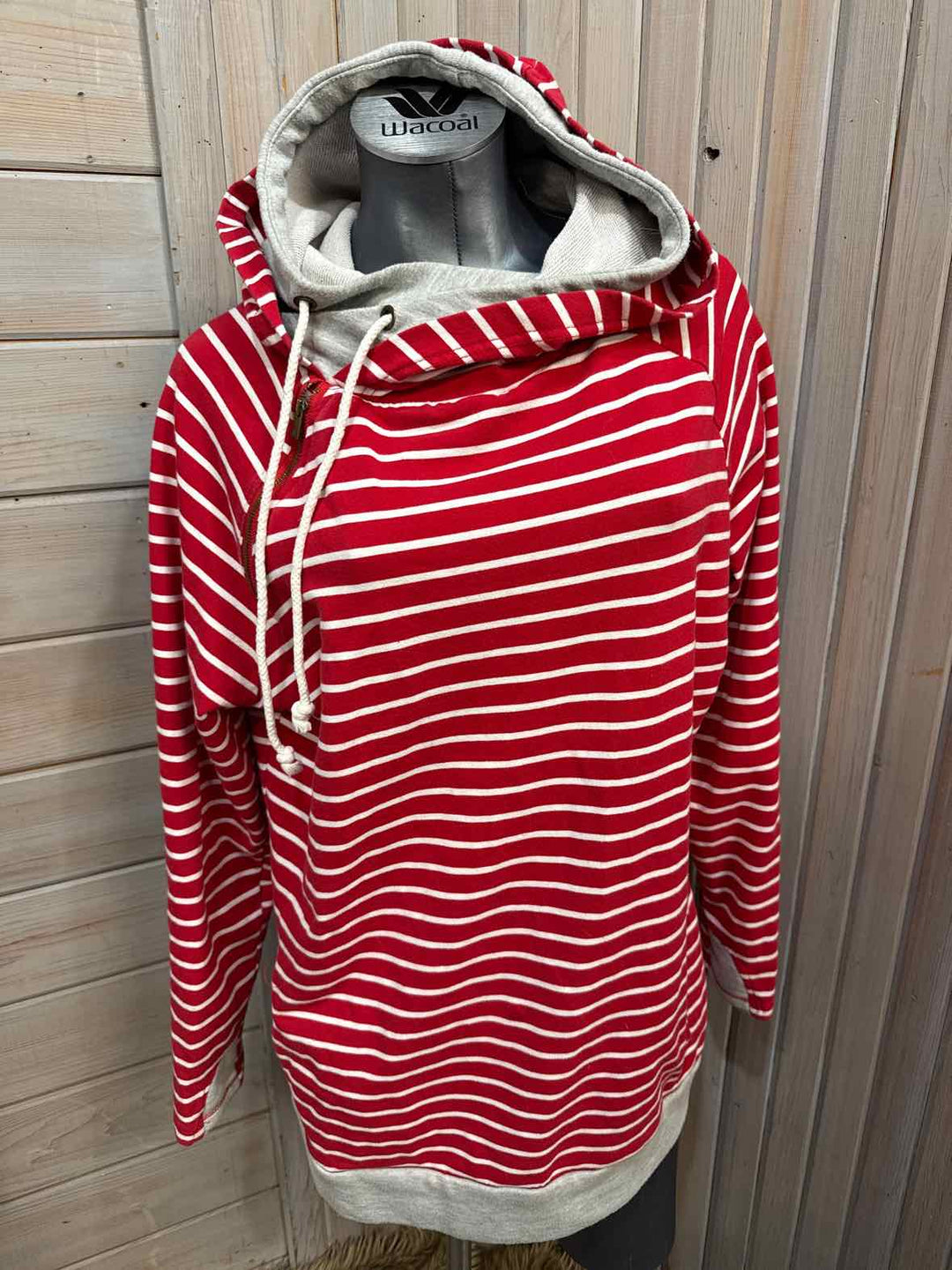 XXL - Ampersand Avenue Hoodie