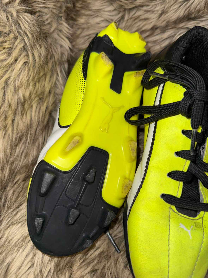 2.5 - Puma Shoes