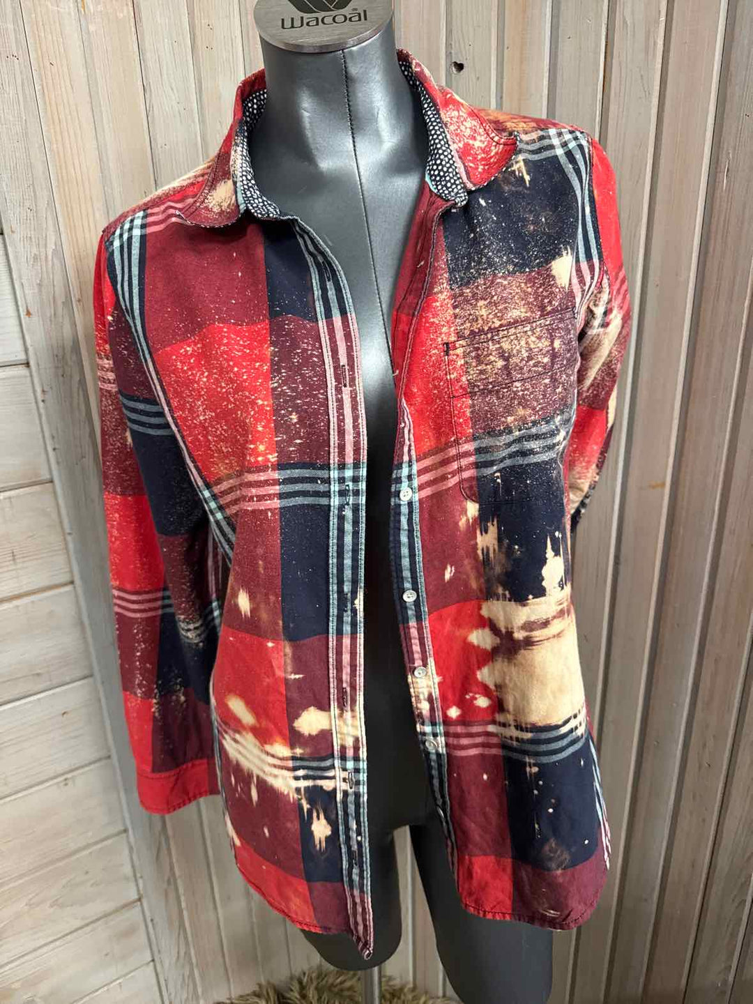 L - Stylus Button Down