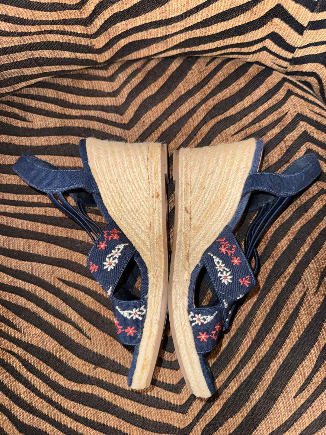 8 - Christopher & Banks Wedge