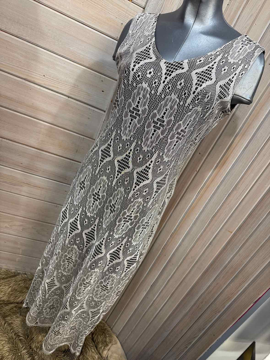 L - Venus Dress
