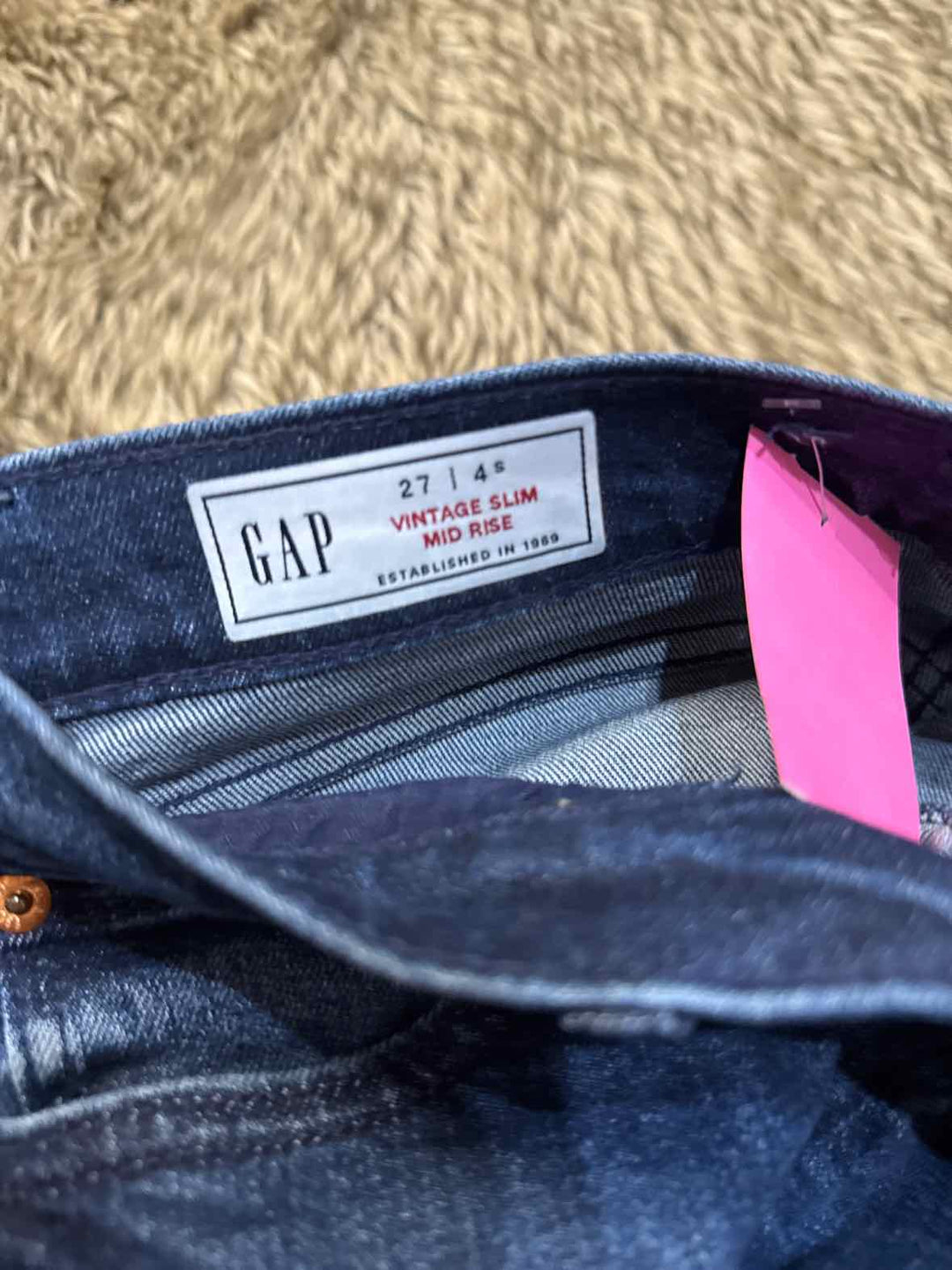 27 - Gap Jeans
