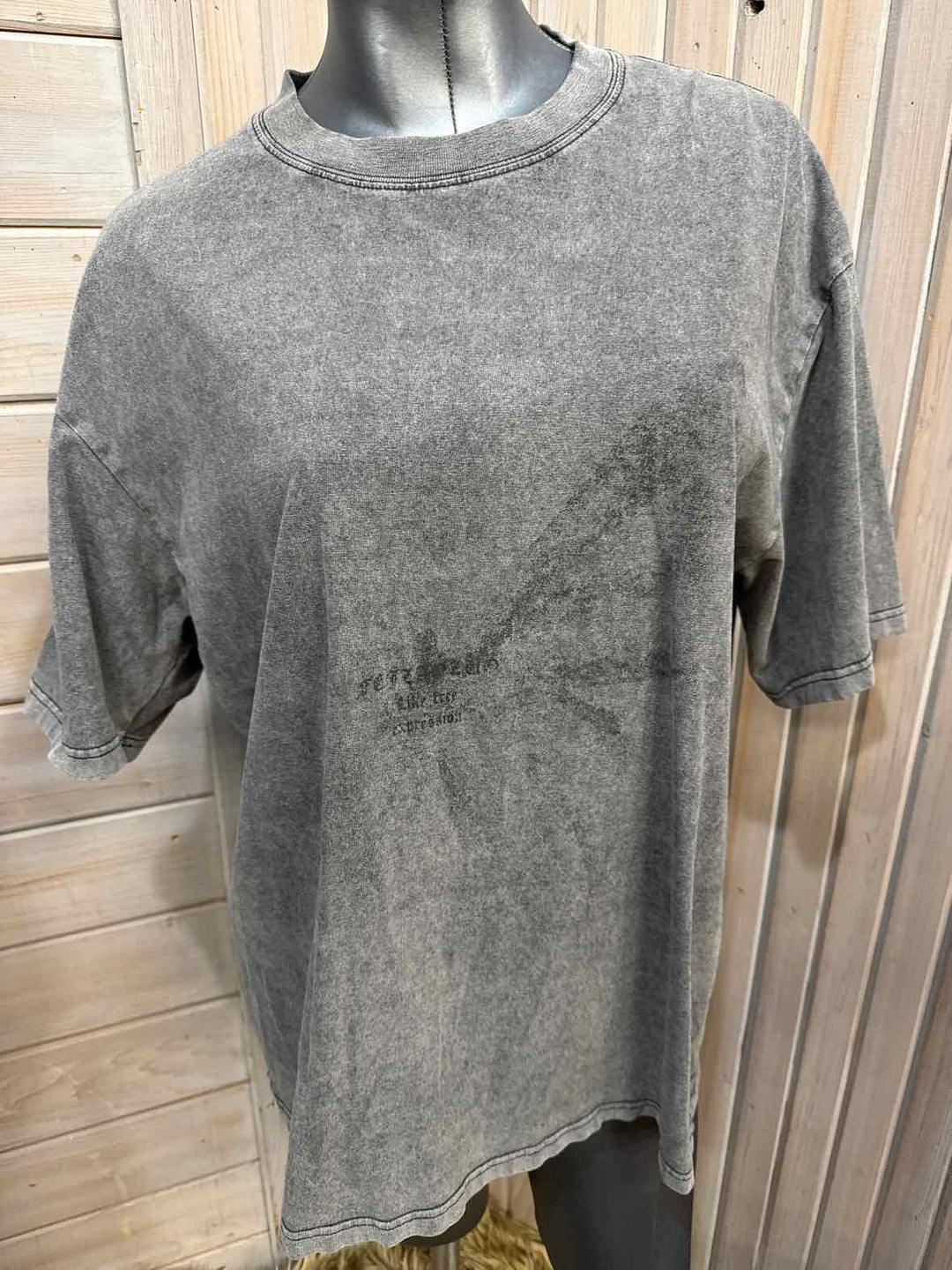 M - Unknown T-Shirt