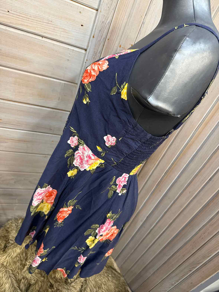L - Old Navy Dress