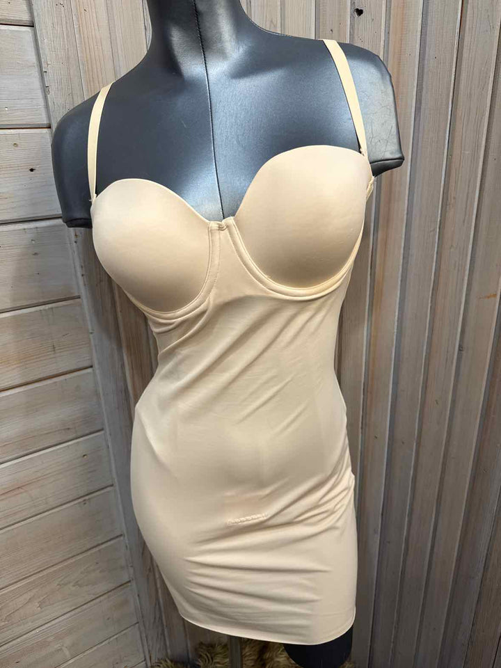 38C - Maidenform Dress Shapewear
