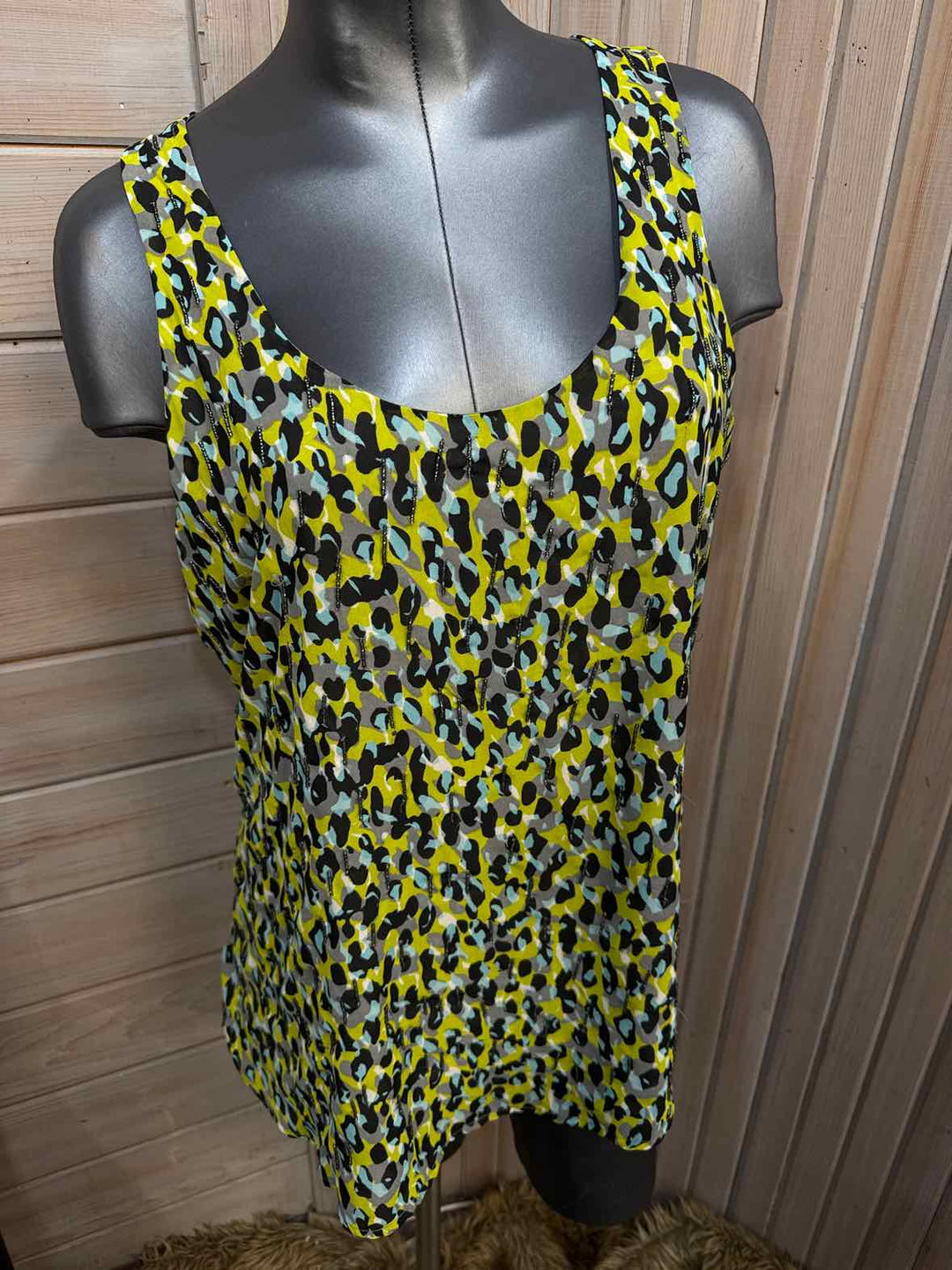 M - Banana Republic Tank