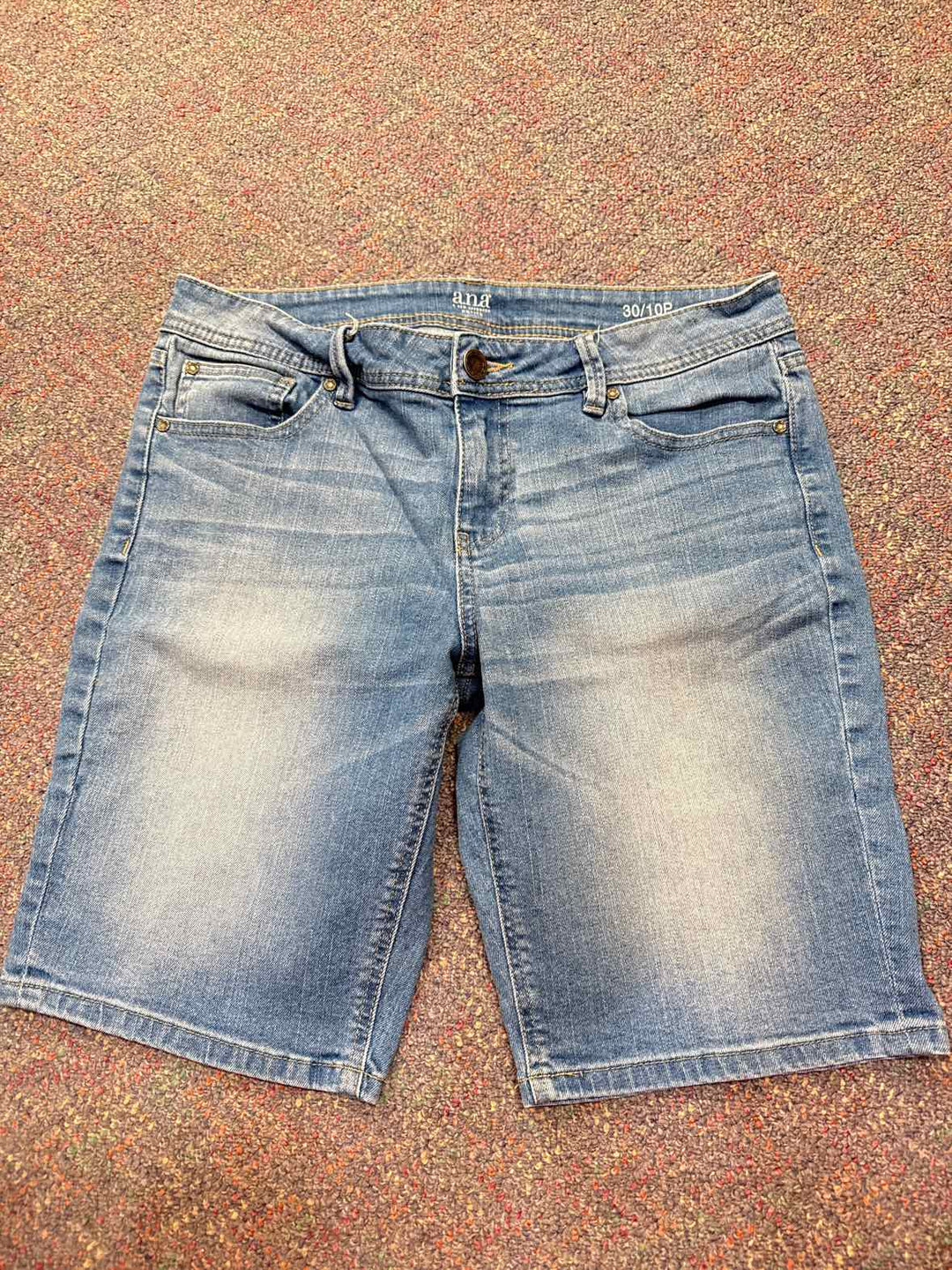 10P - a.n.a. Shorts