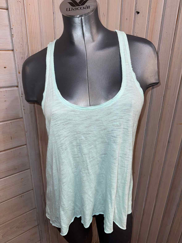 M - Aeropostale Tank