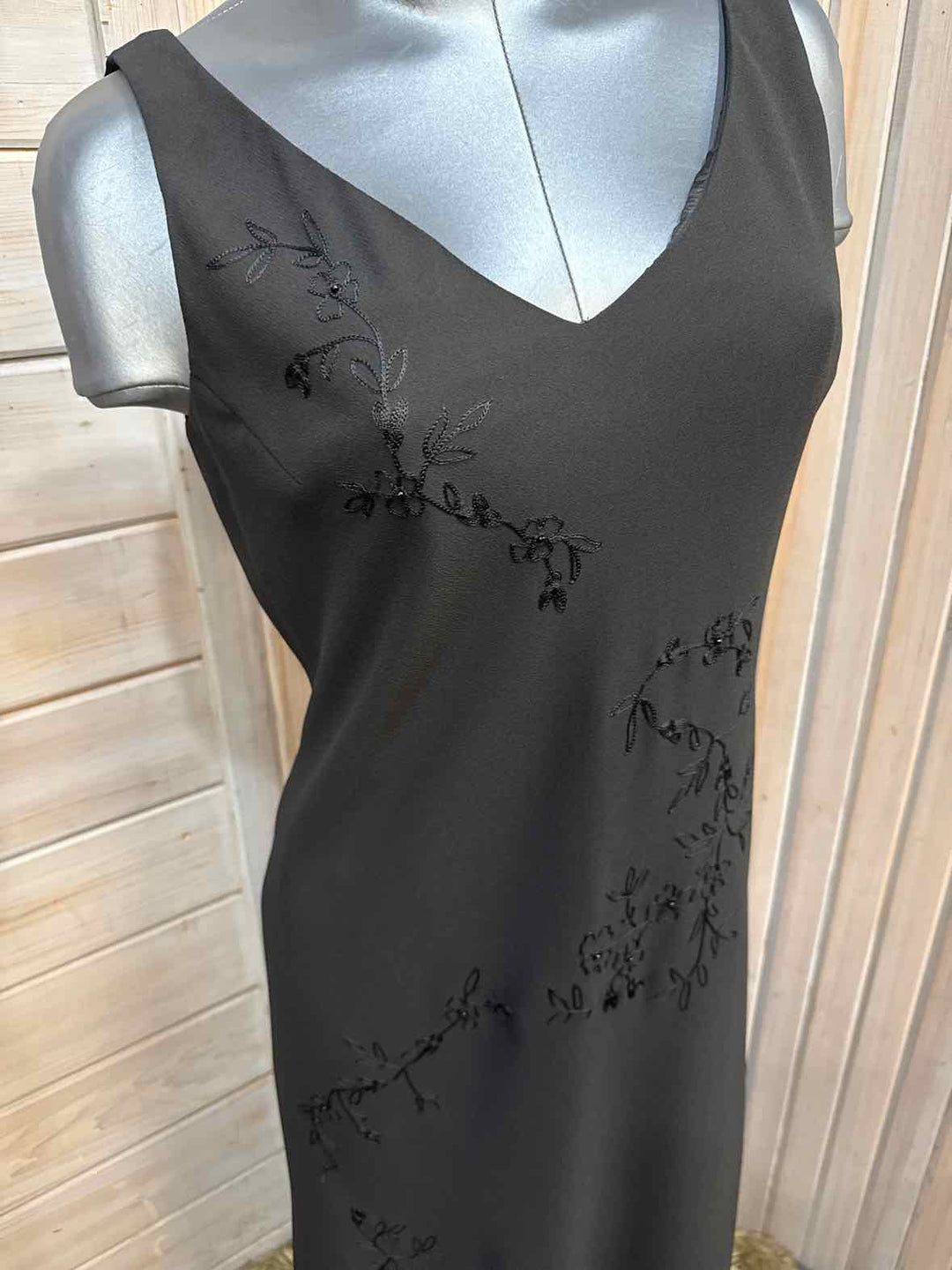 10 - Jones Wear Dress