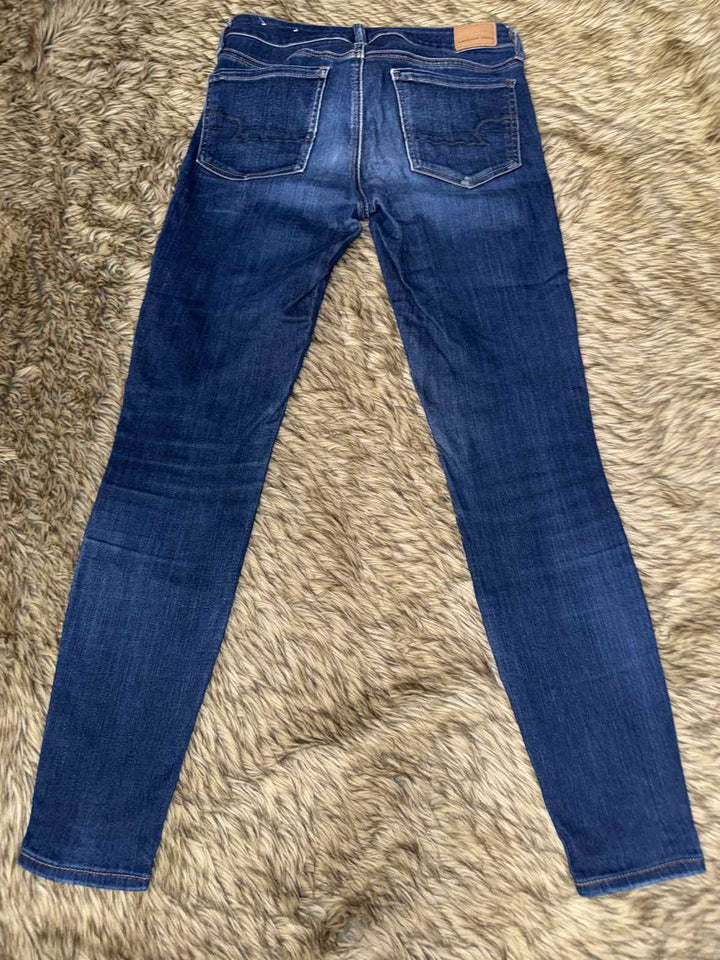 6 - American Eagle Jeans
