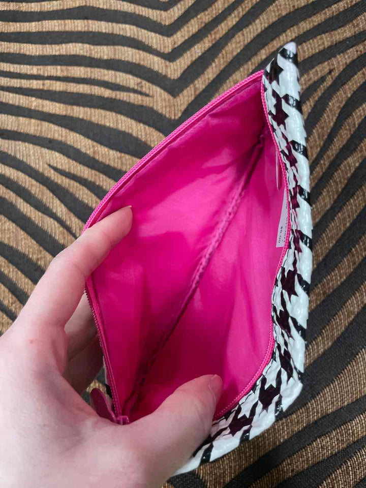 Accessories - ipsy Bag Cosmetic Bag