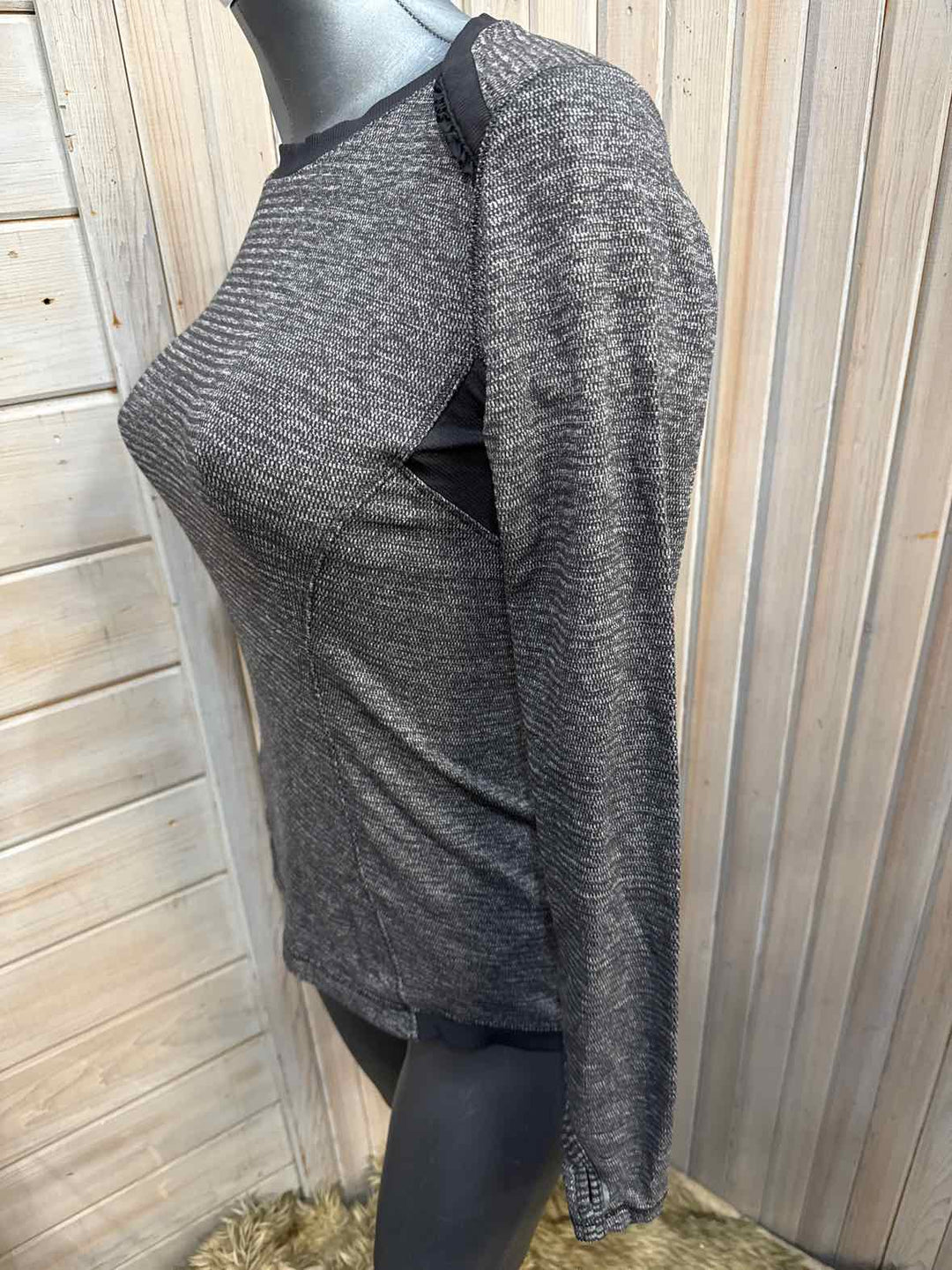 S - lululemon athletica Long Sleeve
