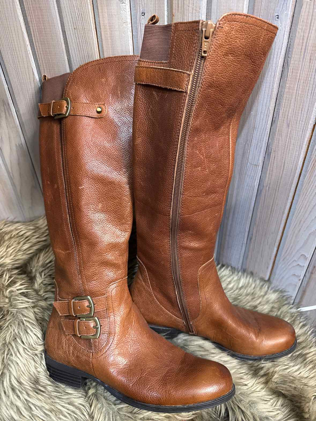 7.5 - Naturalizer Boots