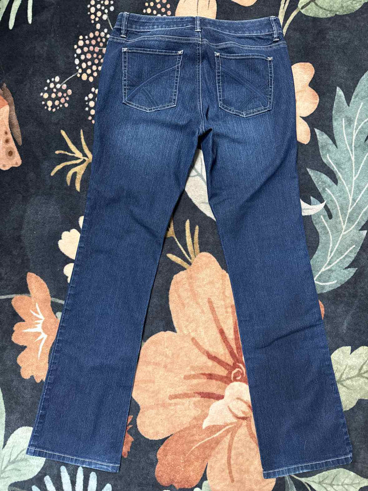 6 - WhiteHouseBlkMkt Jeans