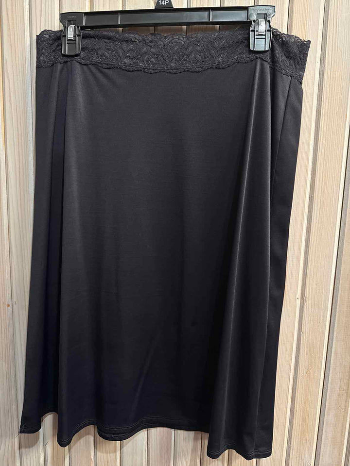 L - Vassarette Skirt