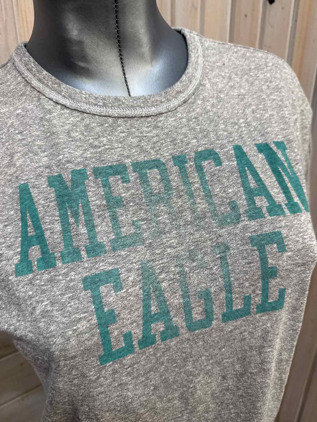 XS - American Eagle T-Shirt