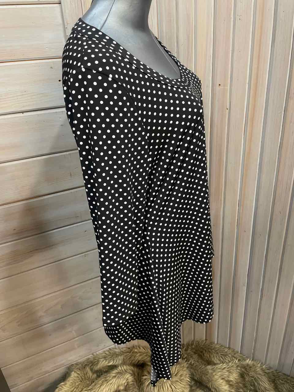 XL? - 3/4 Sleeve Top