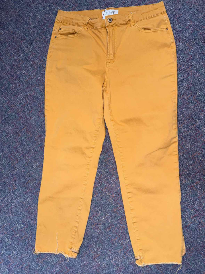 12 - Charlie B Capri
