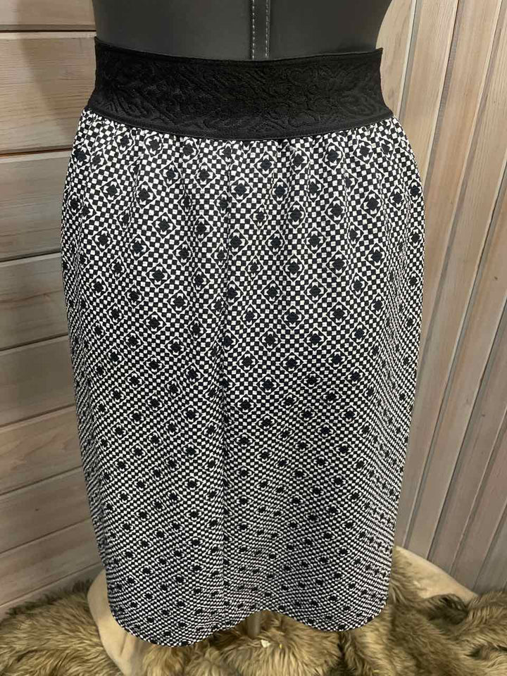 L - Joe Benbasset Skirt