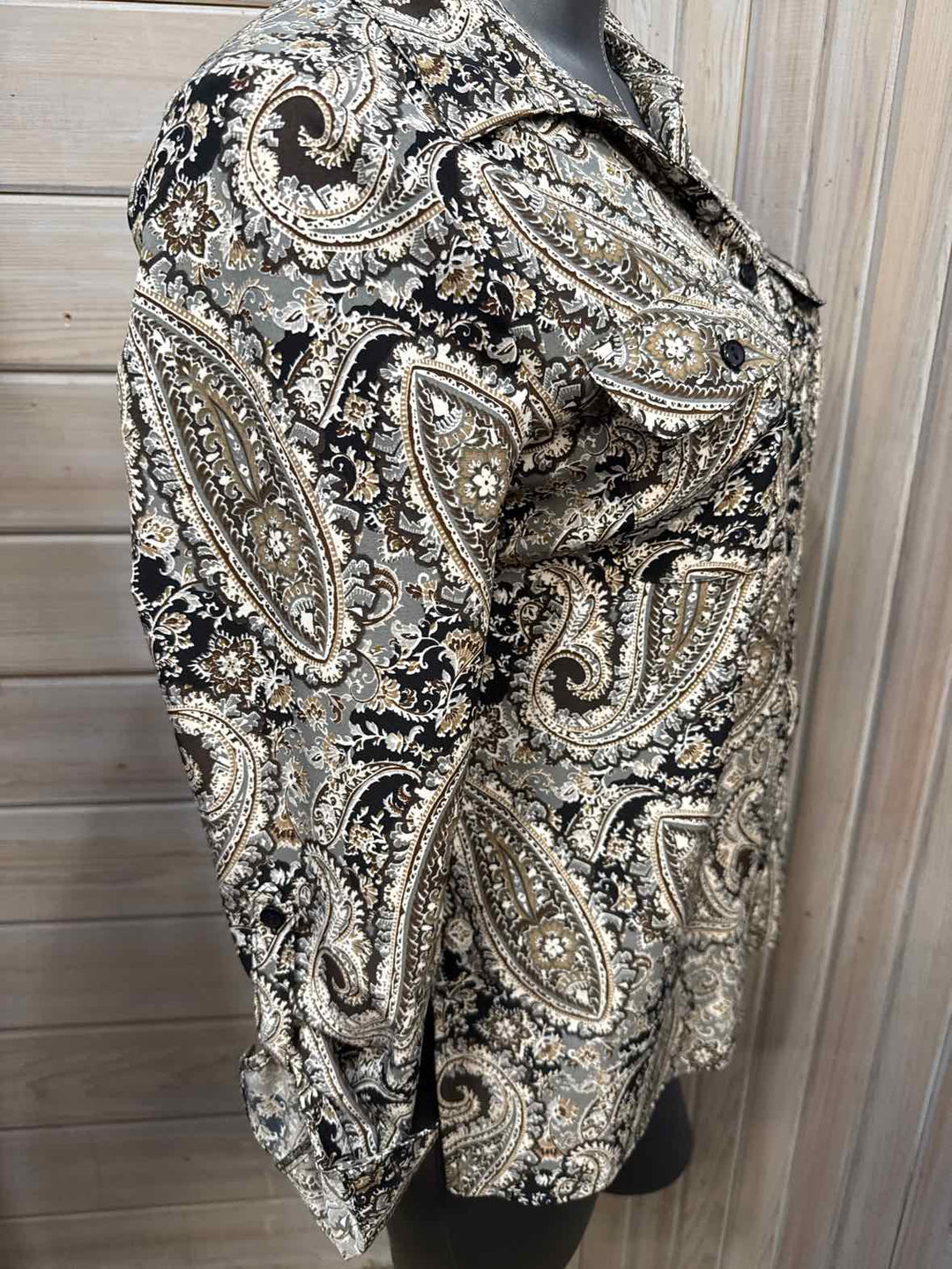 S - Studio Works Button Down
