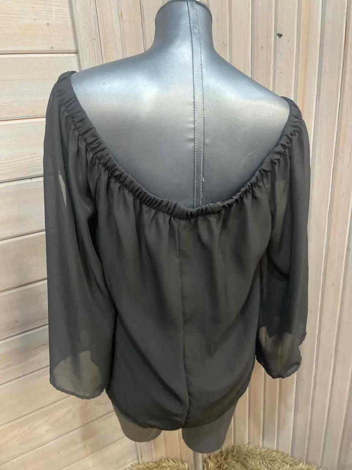 0 - Maurices Cold Shoulder