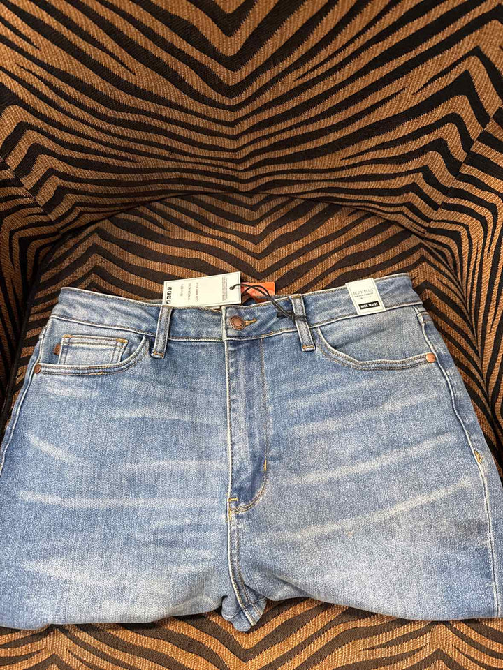 11/30 - Judy Blue Pants