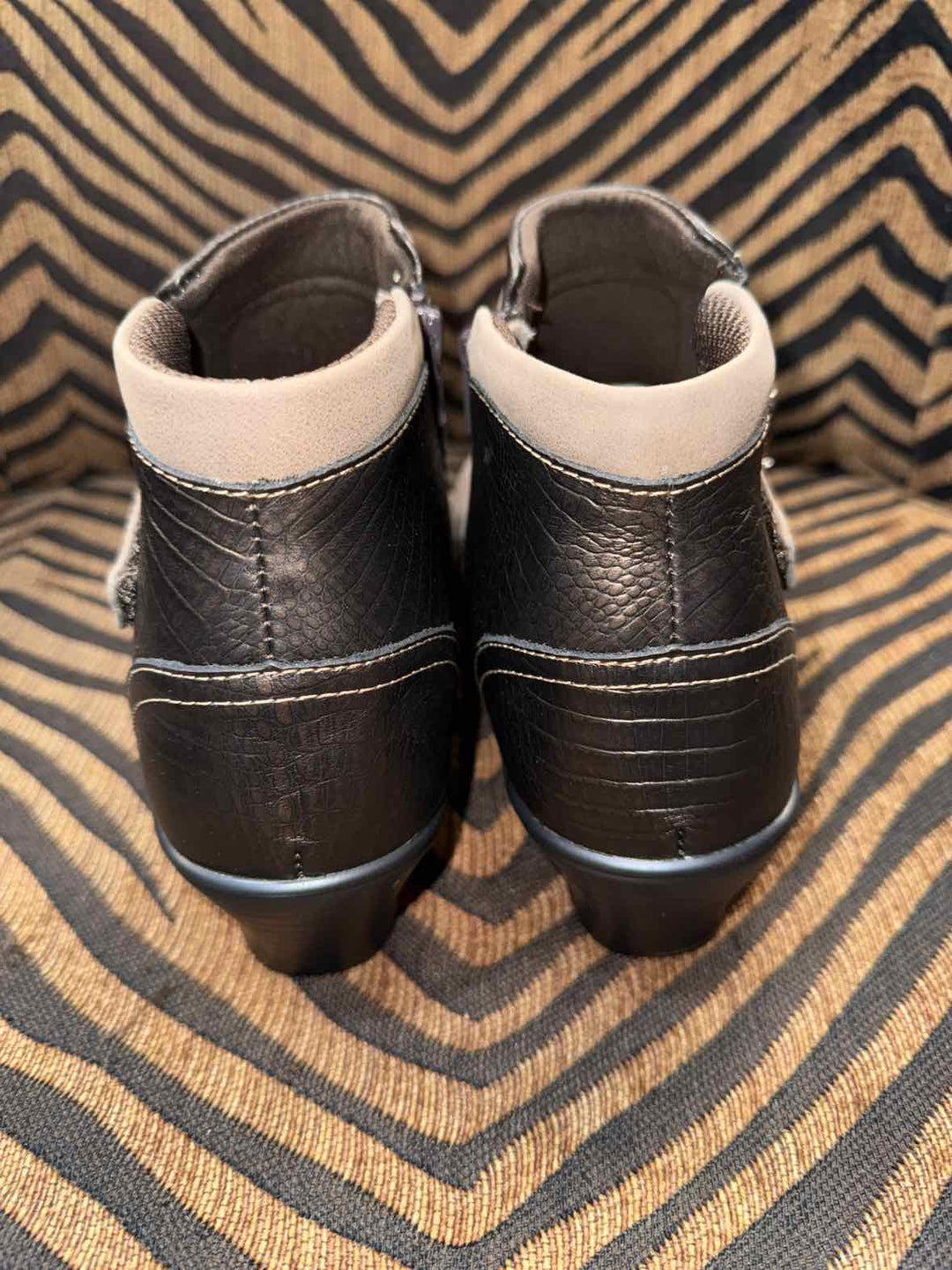 9.5 - Orthofeet Boots