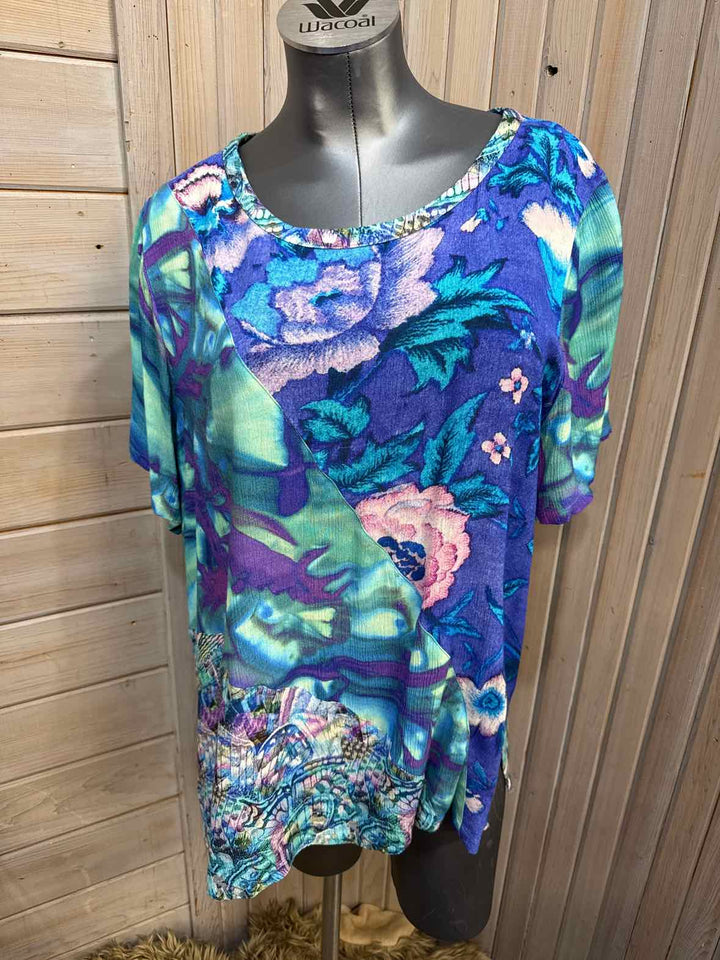 L - Soft Surroundings T-Shirt