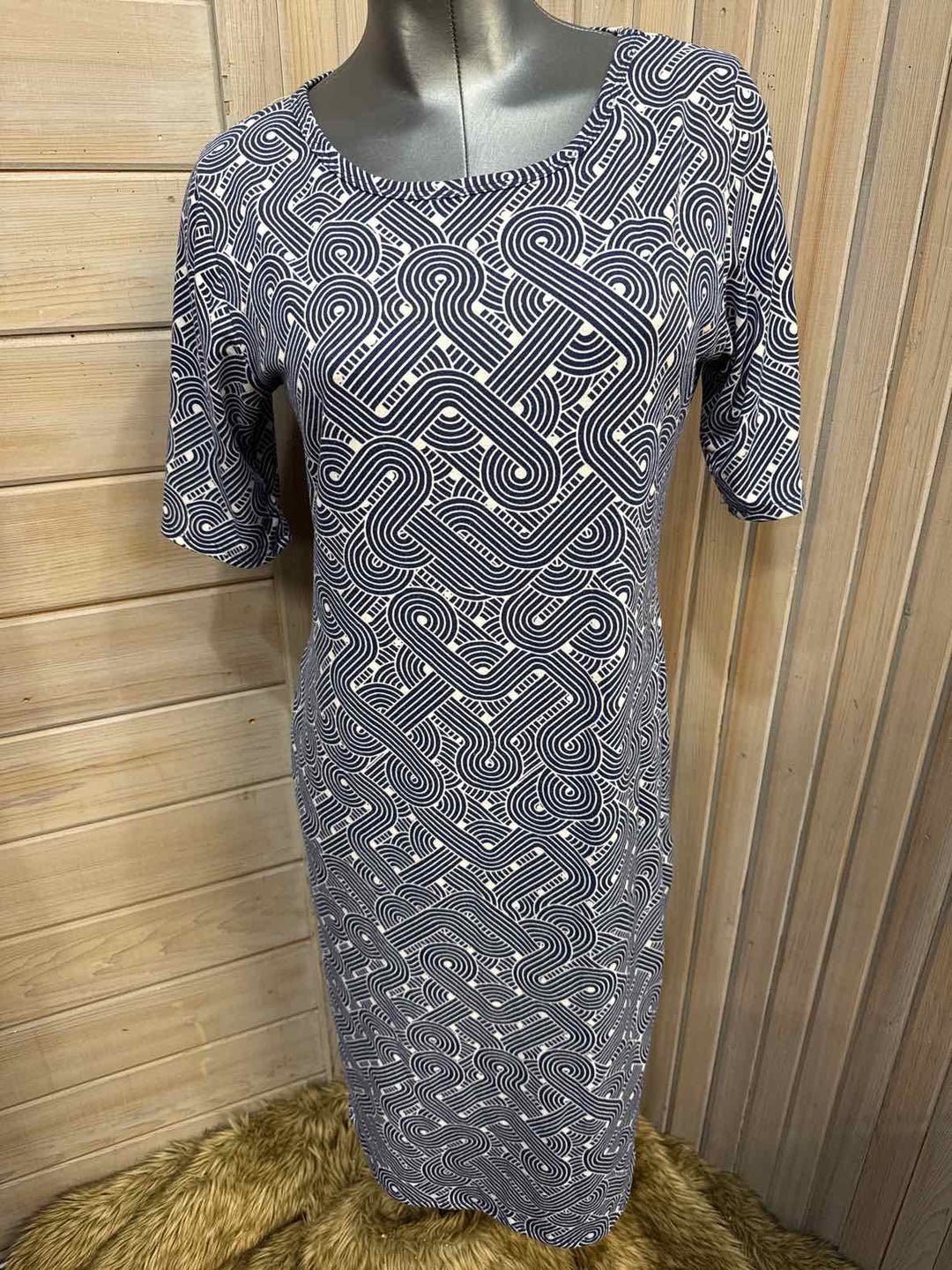 L - LuLaRoe Dress