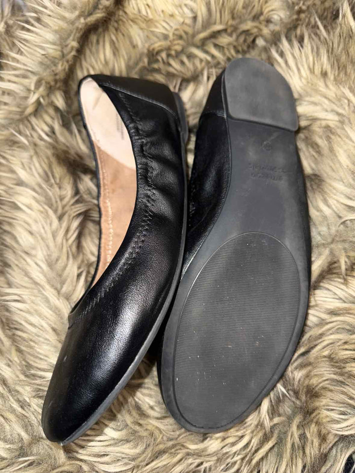 10.5 - Amazon Essentials Flats
