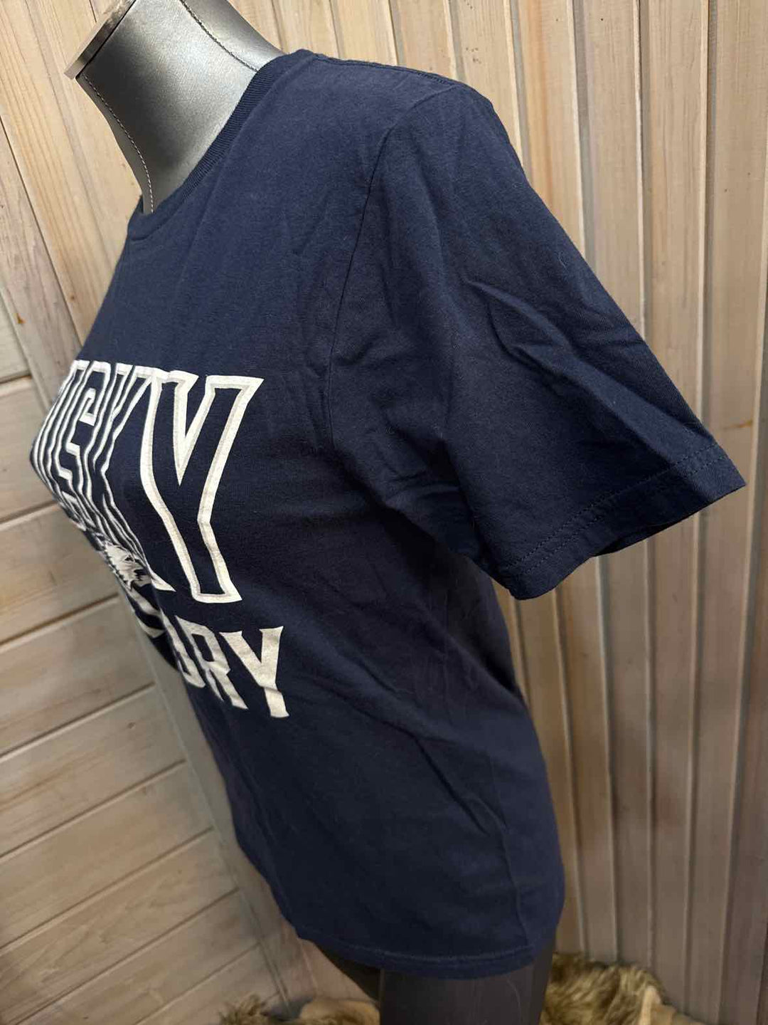 S - Huskies T-Shirt