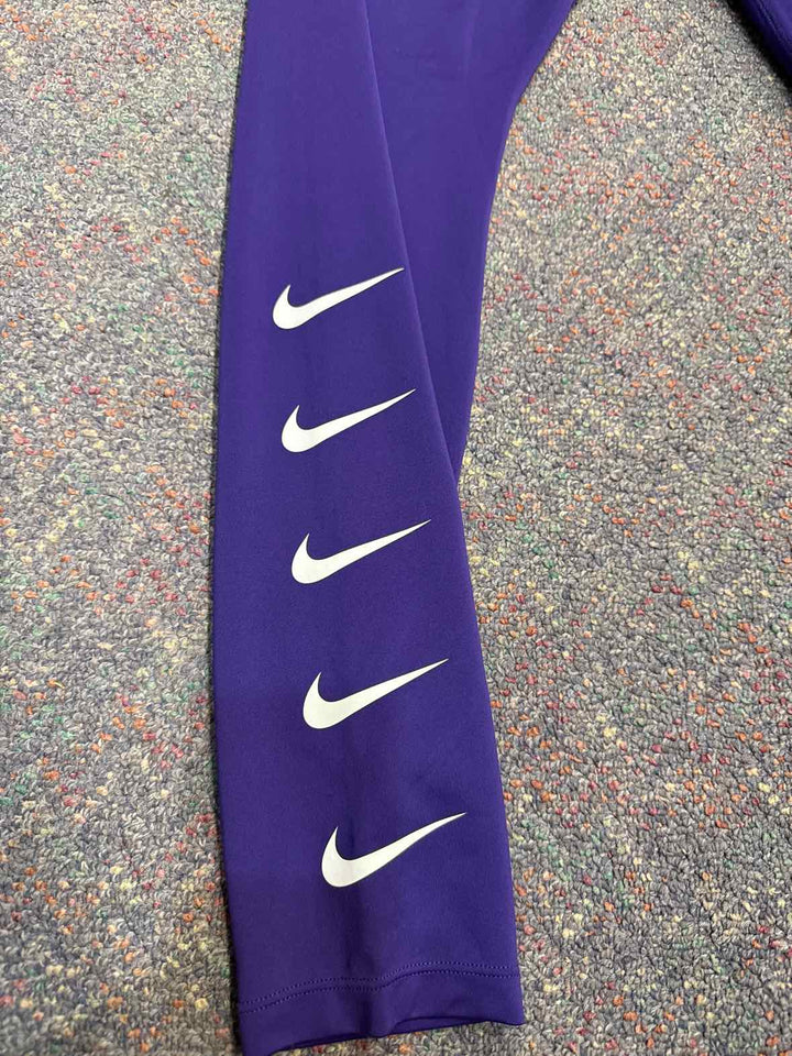 XL - Nike Leggings