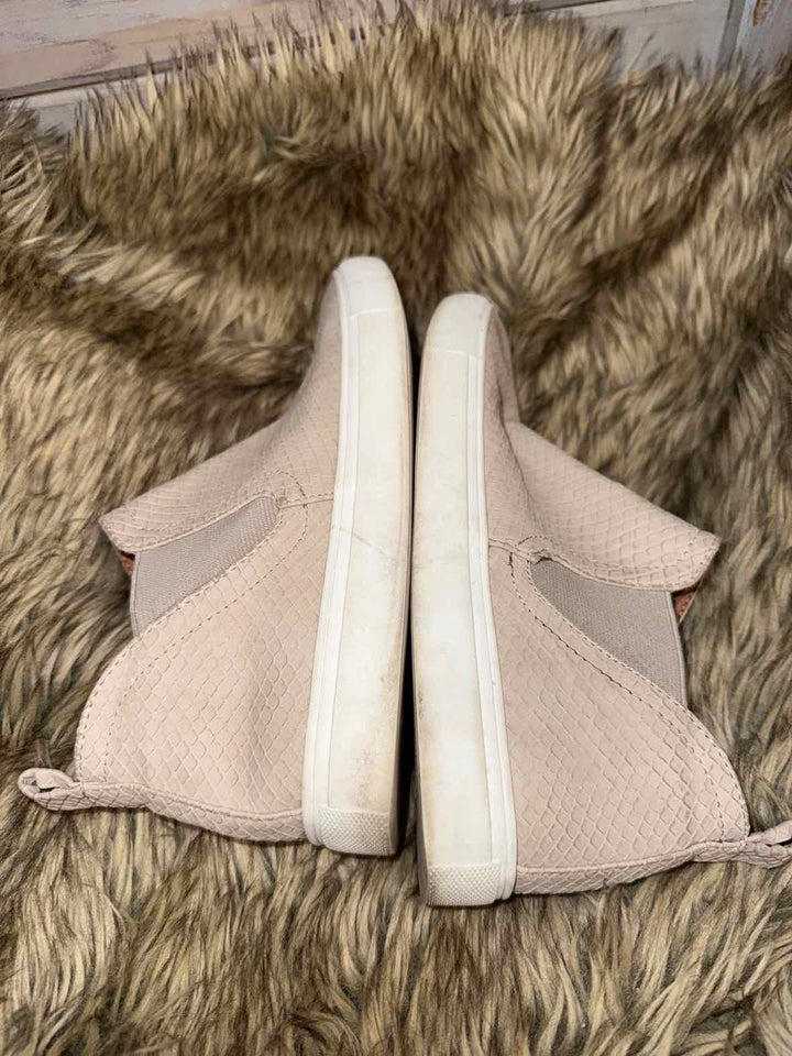 8 - Slip-on
