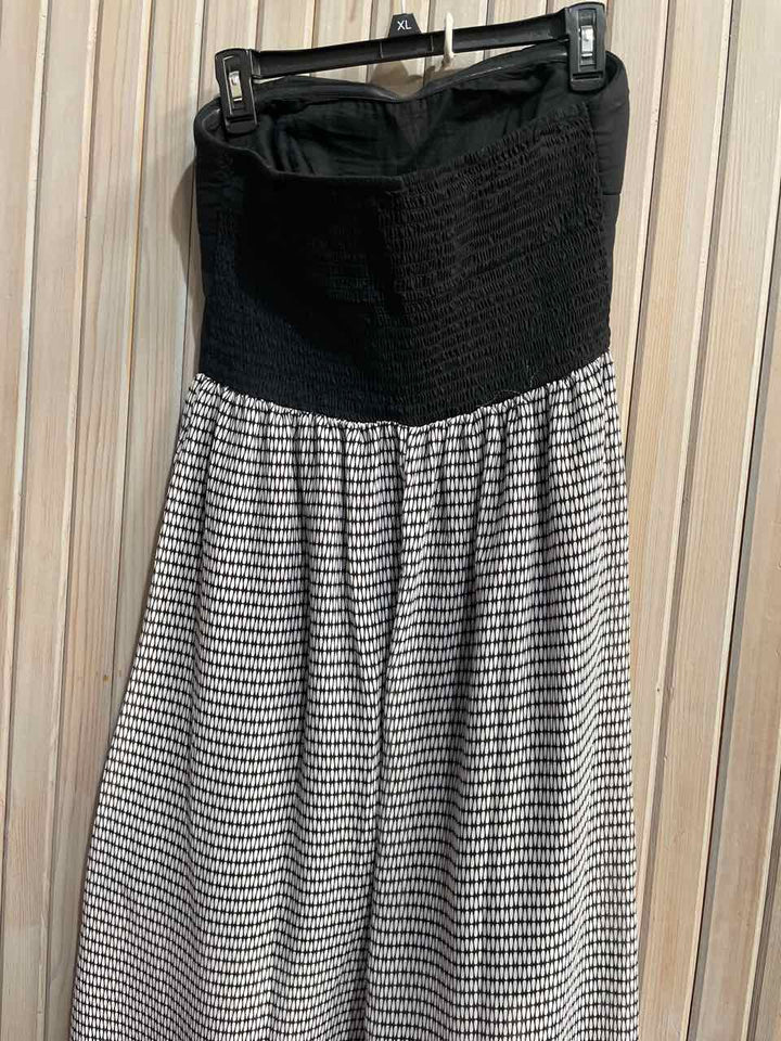 L - xhiliration Dress