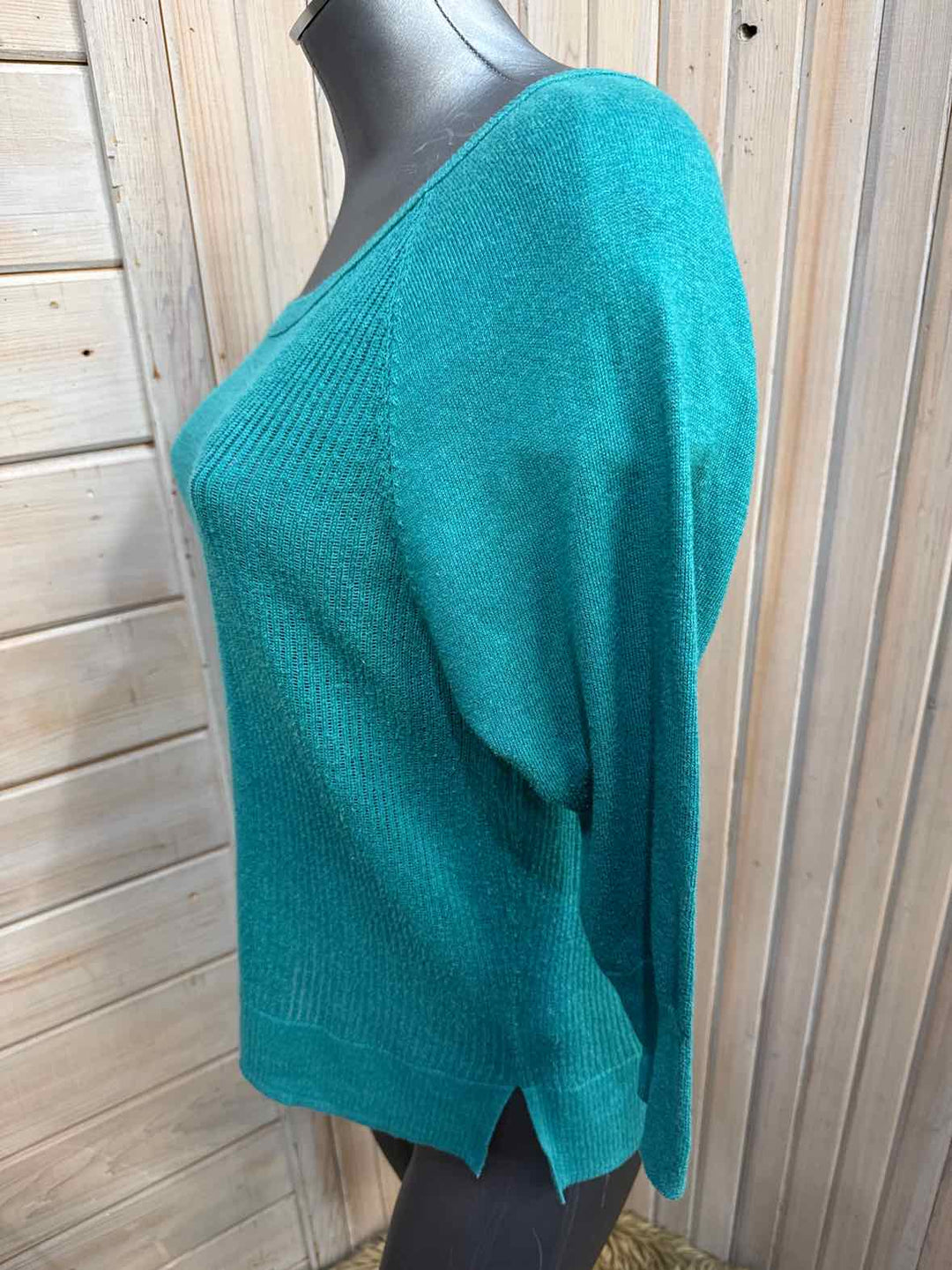 XS - American Eagle Sweater