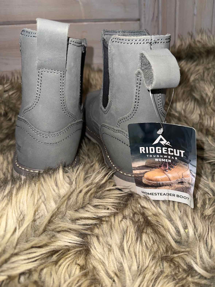 8.5 - Ridgecut Boots